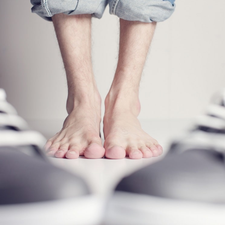 pros-and-cons-of-selling-feet-pics-4